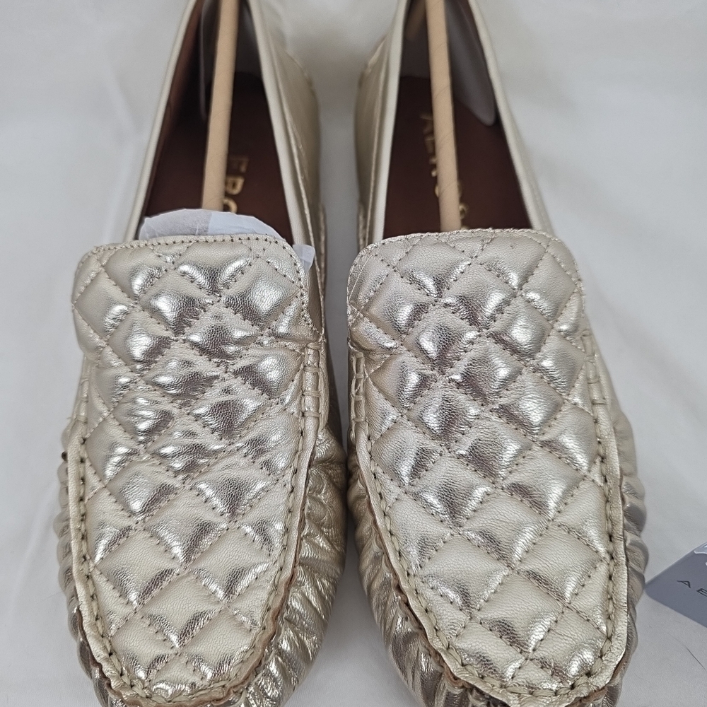 Aerosoles Chelsy Gold Leather 716 Loafers Comfort Shoes Womens 10 M Never Worn